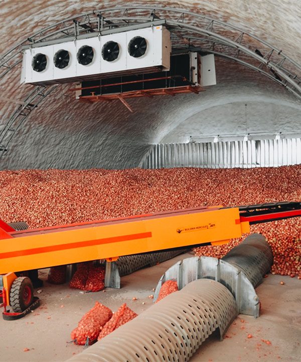 frigider-isolat-semirotund