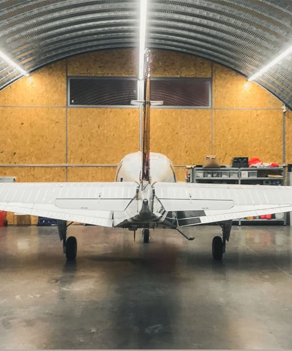 hangar-semirotund-pentru-avioane